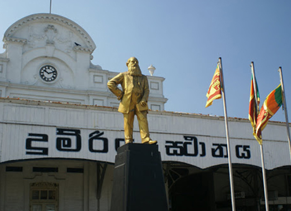 colombo fort station